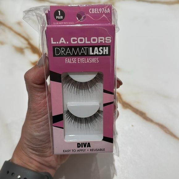 L.A Colors False eyelashes - Picture 4 of 4